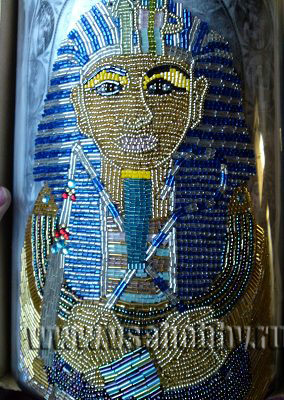 декорируем вазу бисером технология заполнения рисунка по частям