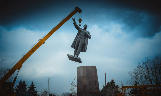 Вятрович: Ленина на Украине больше нет