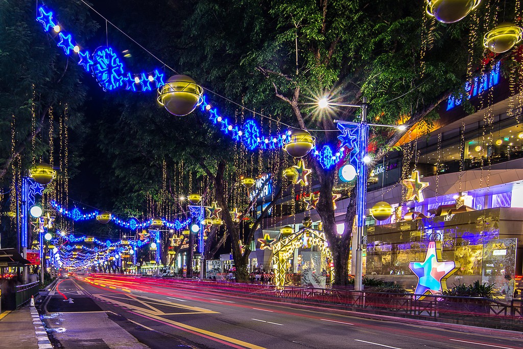 OchardRoad03 Ochard Road: Как выглядит самая известная улица Сингапура перед Рождеством и Новым годом