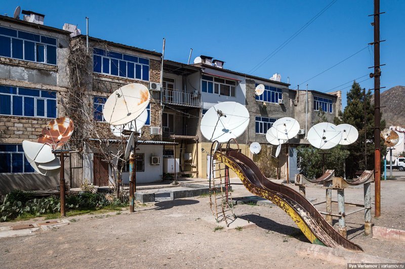 Вот такие дворы Ашхабад, пыль в глаза, туркменистан