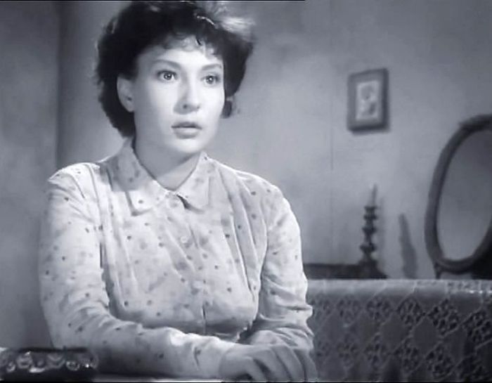Елена Довлатбекова в фильме «По ту сторону». / Фото: www.kino-teatr.ru Елена Довлатбекова в фильме «По ту сторону». / Фото: www.kino-teatr.ru