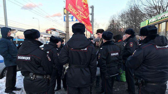 Полиция задержала участников пикета левых сил у телецентра 