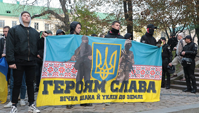 Марш во Львове, приуроченный к годовщине создания Украинской повстанческой армии и Дню защитника Украины. Архивное фото Марш во Львове, приуроченный к годовщине создания Украинской повстанческой армии и Дню защитника Украины. Архивное фото