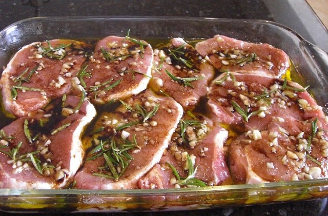 Подборка маринадов для запекания мяса в духовке