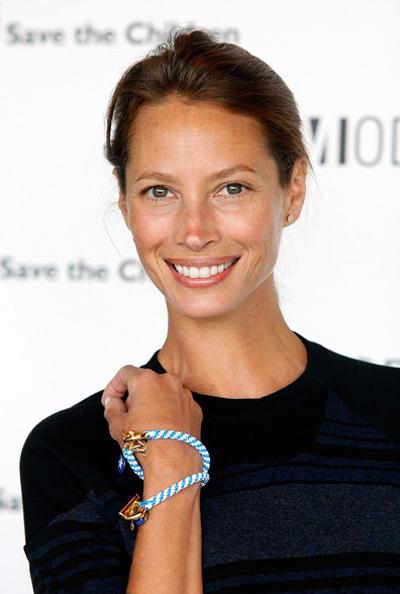 16.   (Christy Turlington), 46 ,    : 178    : 88-58-89     : 11 .