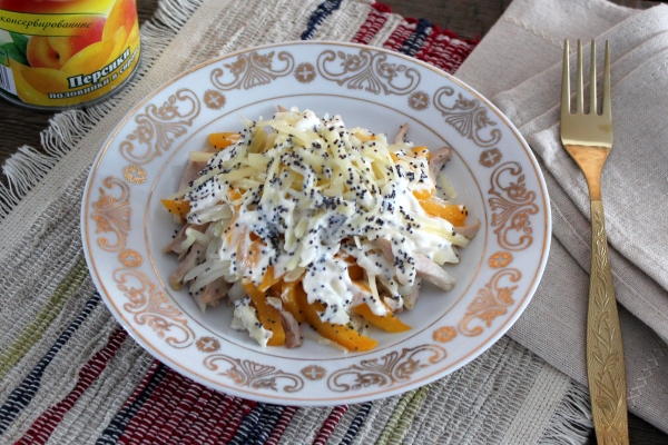 Салат с курицей и маком рецепт