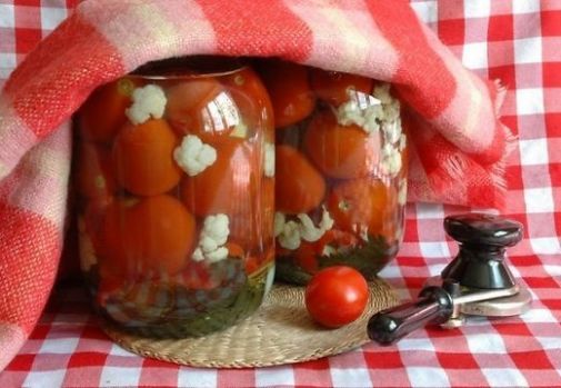 Запасаемся на зиму: маринованные помидорчики Запасаемся на зиму: маринованные помидорчики