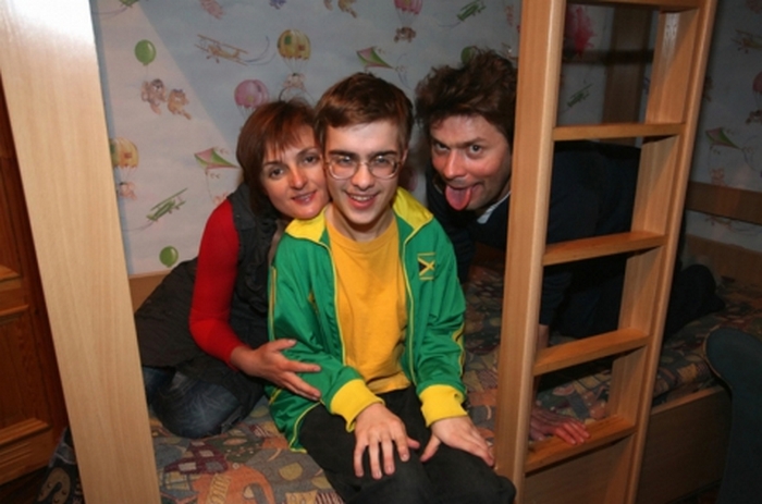 Евгений с родителями. Евгений с родителями.