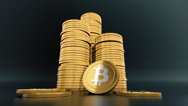 Биткоин называли новым золотом, но лишь золото было, есть и будет золотом в исторической перспективе.