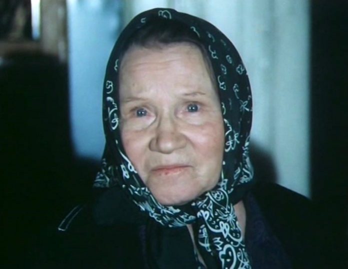 Как выглядела в юности «бабушка советского кино» Мария Скворцова
