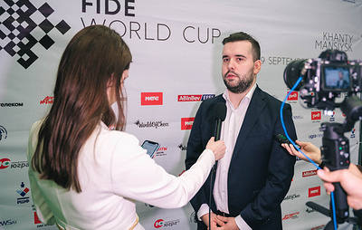 Непомнящий и Карякин вышли во второй раунд Кубка мира по шахматам