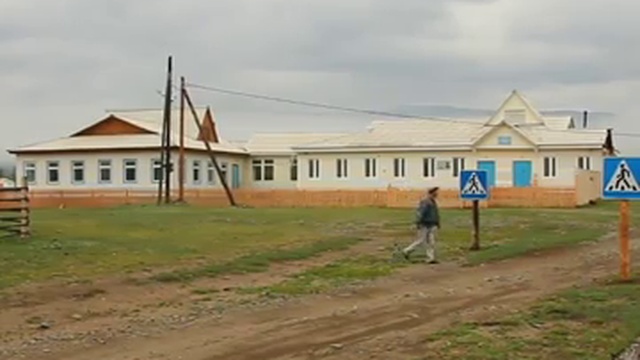 Самый нелепый пешеходный переход России Самый нелепый пешеходный переход России