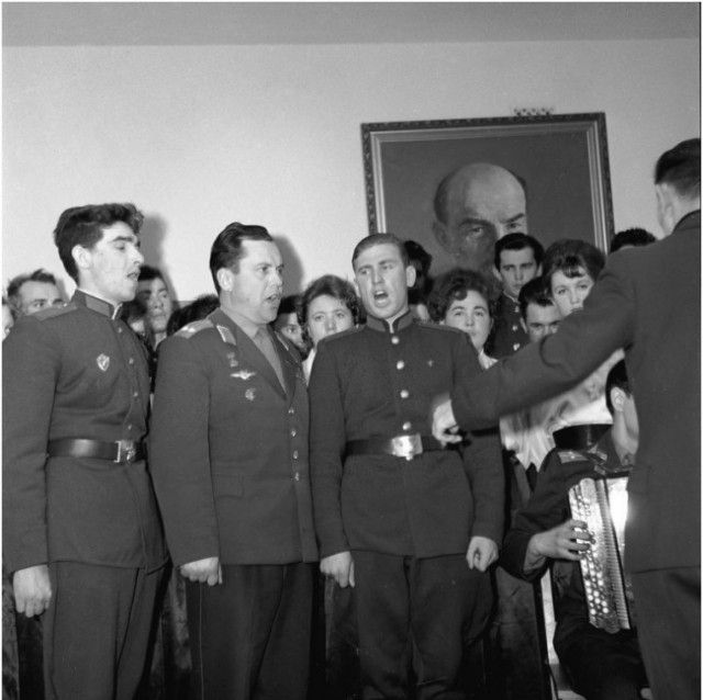 Душевные фото первых космонавтов СССР фотографии, космонавт, ссср, день космонавтики