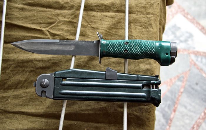 Огнестрельное холодное оружие: на что способен уникальный нож разведчика