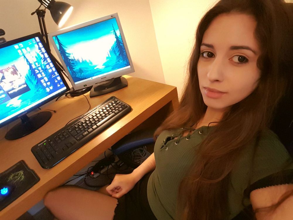 5 фактов о милой стримерше с синдромом Туретта Sweet Anita