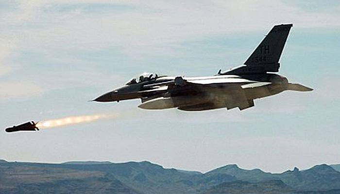 США разбомбили союзников под Табкой