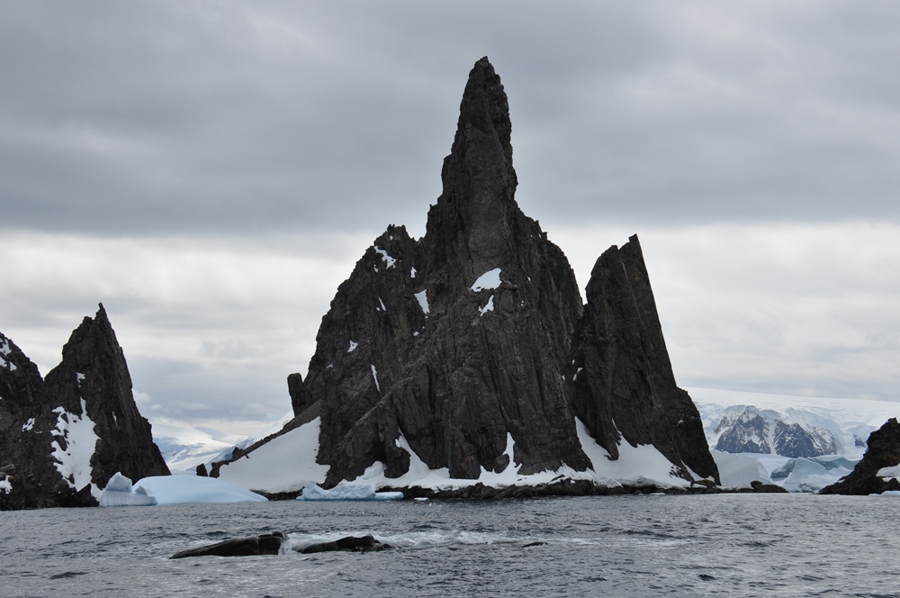 Антарктида. Скалистые лабиринты Spert Island и Школа Фотографии