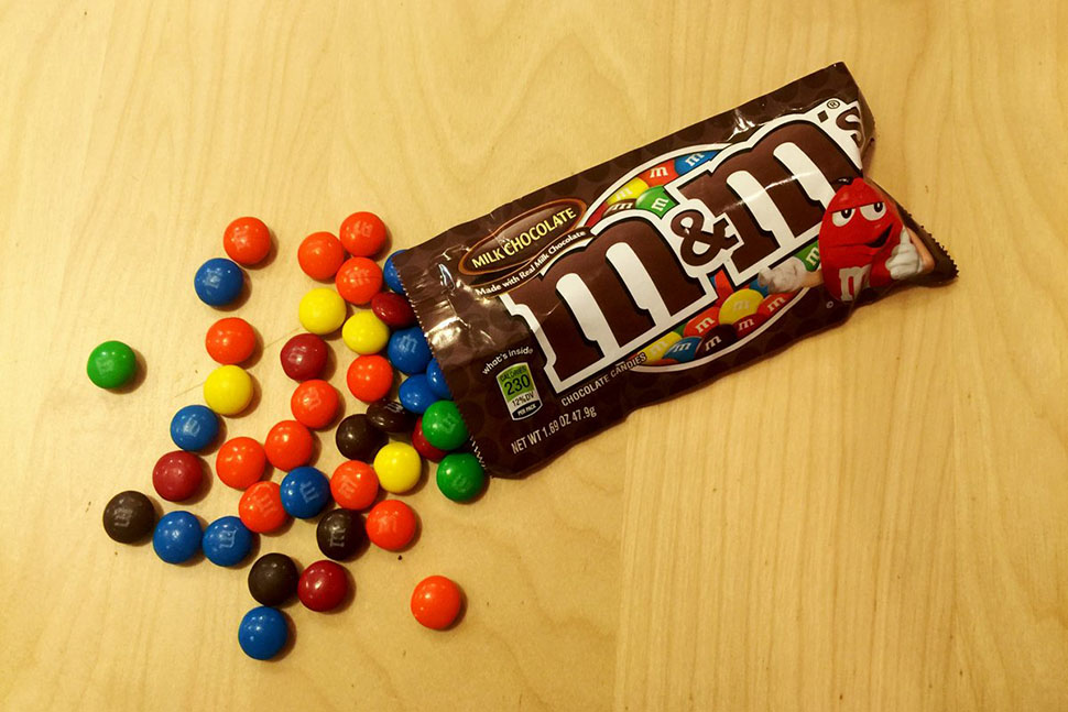 На фабрике M&M’s: как производят конфеты, которые тают во рту, а не в руках