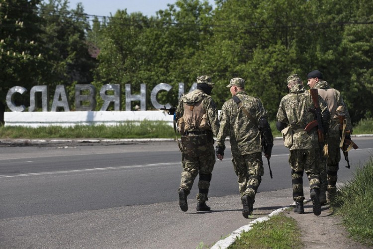 Зачем американцы зажгли Украину или помогает ли Россия Новороссии Зачем американцы зажгли Украину или помогает ли Россия Новороссии