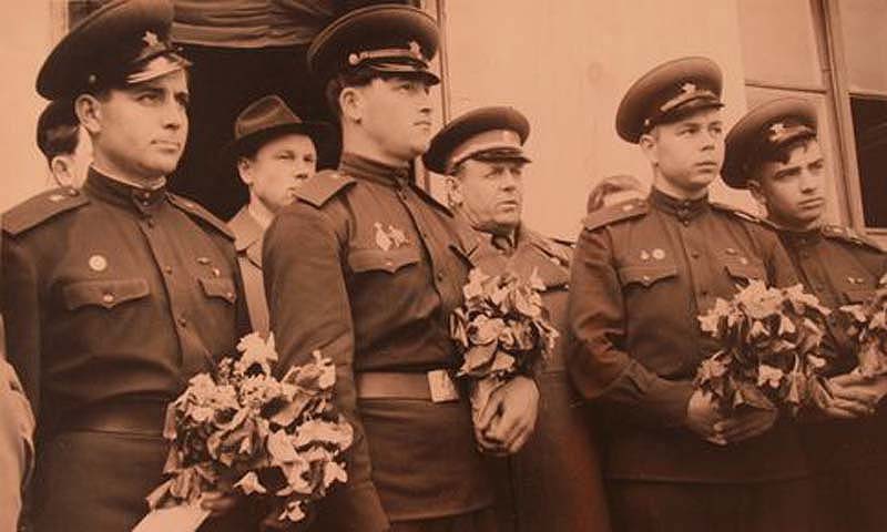 Как солдаты из советского стройбата потрясли мир Как солдаты из советского стройбата потрясли мир
