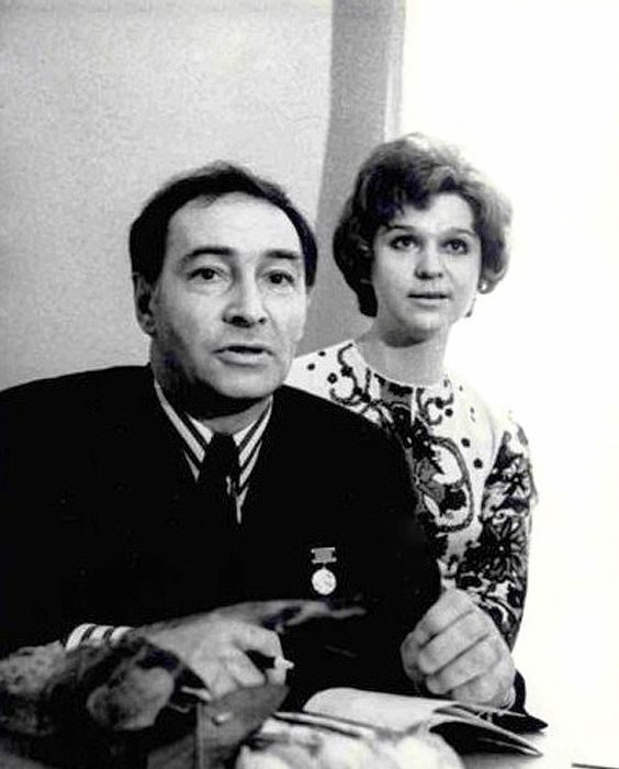Три женщины и одно счастье Вячеслава Тихонова