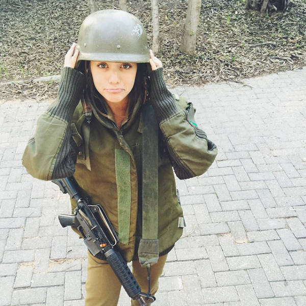 Israeli Army Is The Most Beautiful Army In The World (43 pics) Israeli Army Is The Most Beautiful Army In The World (43 pics)