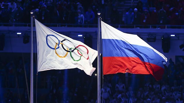 Около тысячи человек устроили флешмоб в поддержку олимпийской сборной России