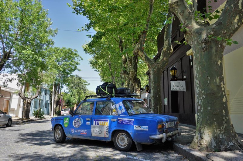 Двое чехов завершили крутую кругосветку на 40-летней "копейке" Двое чехов завершили крутую кругосветку на 40-летней "копейке" ynews, Автопутешествия, континенты, копейка, кругосветка, новости, чехи