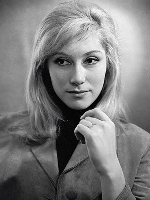 Работа над ошибками: Почему любимица миллионов Ирина Мирошниченко осталась одна Работа над ошибками: Почему любимица миллионов Ирина Мирошниченко осталась одна
