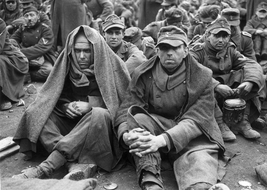 Что случилось с фашистами, плененными под Сталинградом Что случилось с фашистами, плененными под Сталинградом