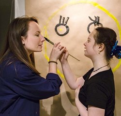 В Третьяковской галерее стартует программа «Суть вещей» для детей с ментальными нарушениями В Третьяковской галерее стартует программа «Суть вещей» для детей с ментальными нарушениями