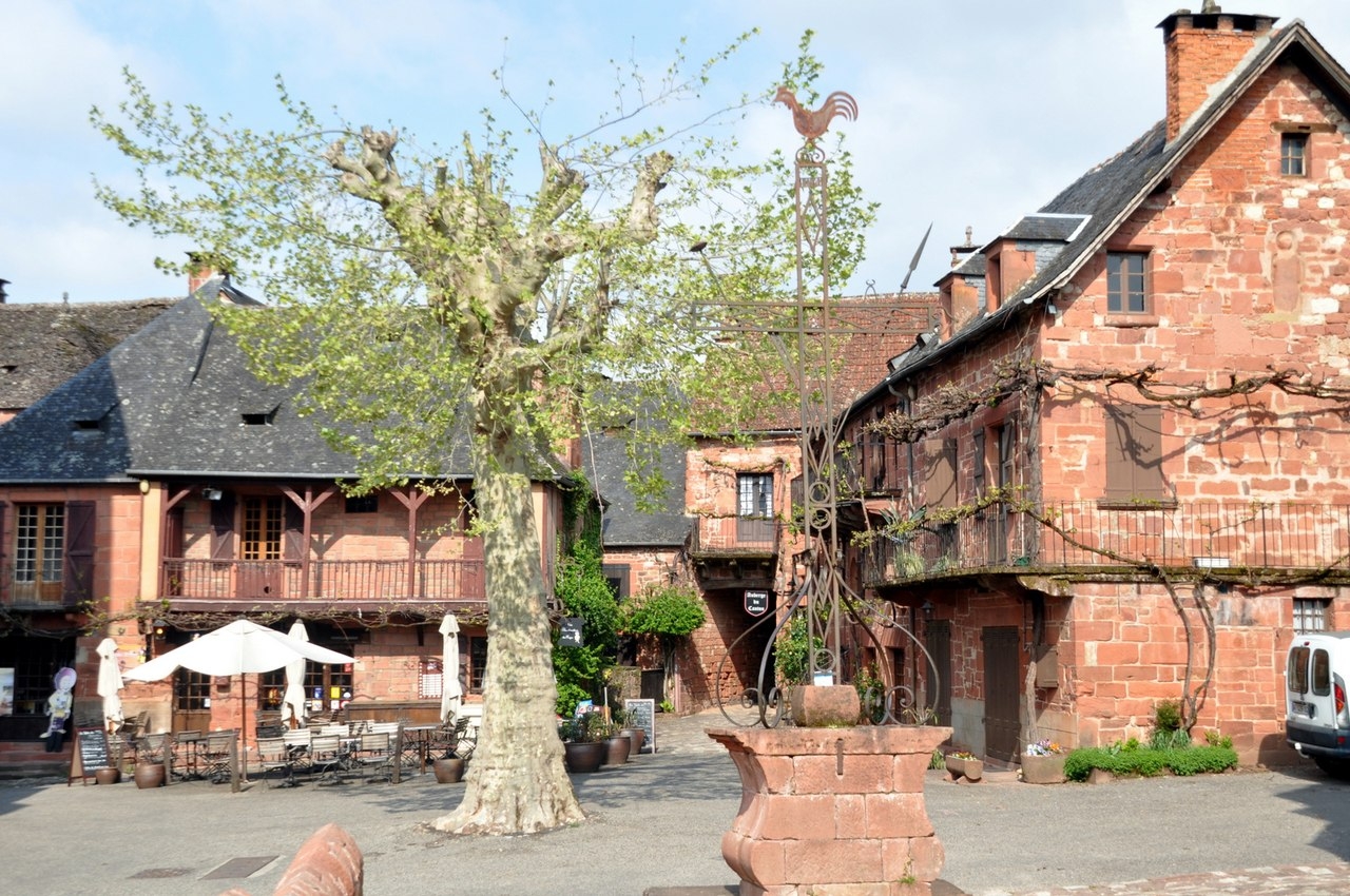   -- (Collonges-la-Rouge)
