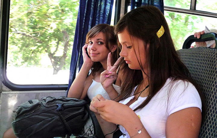 Teen Girl Boobs On School Bus