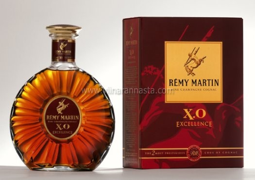 http://www.viinarannasta.com/images-shop/1236071137-remymartinxoekarbiga.jpg