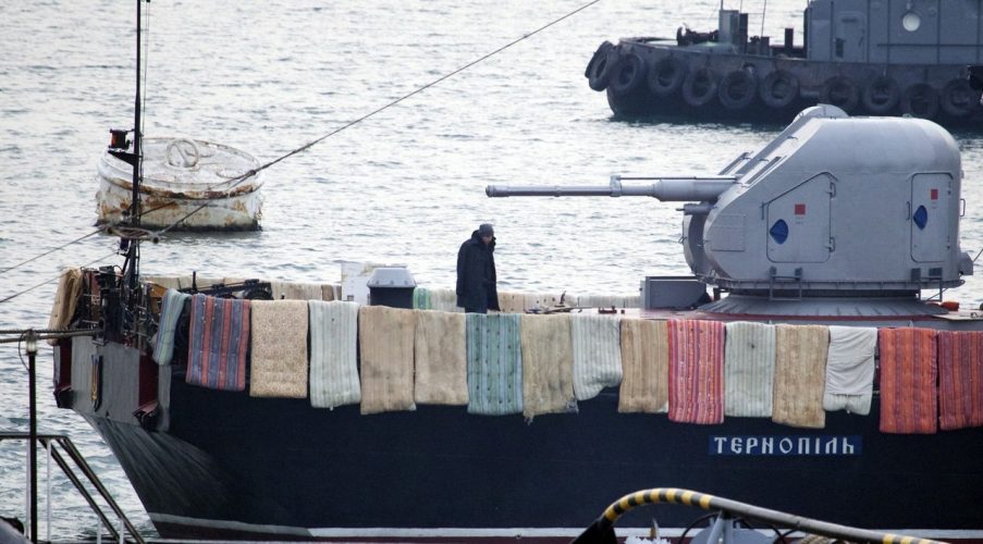 Шутки кончились: «Вице-адмирал Захарьин» идёт в Азовское море Россия направила в Азовское море военное судно Шутки кончились: «Вице-адмирал Захарьин» идёт в Азовское море Россия направила в Азовское море военное судно