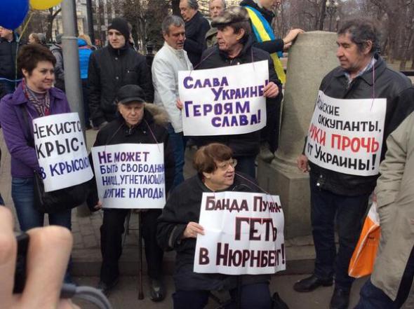 Какого цвета революцию приготовили США для России