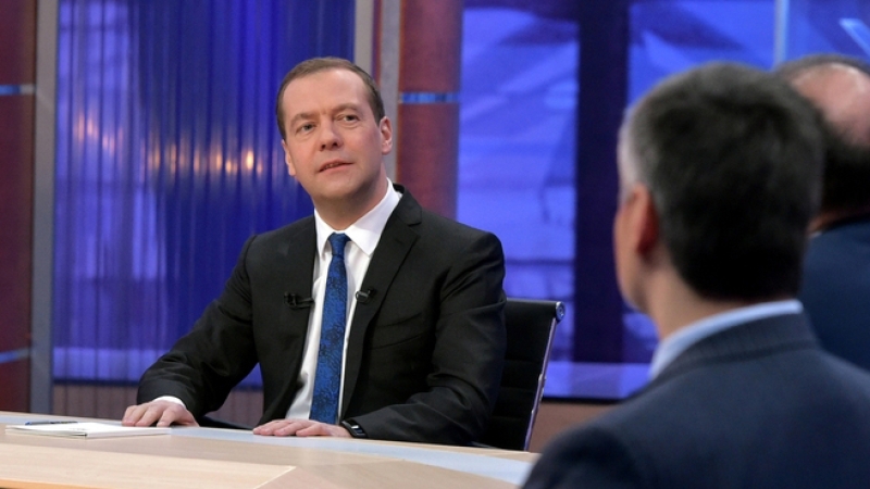 Медведев осудил «необыкновенную легкость» законотворчества в России