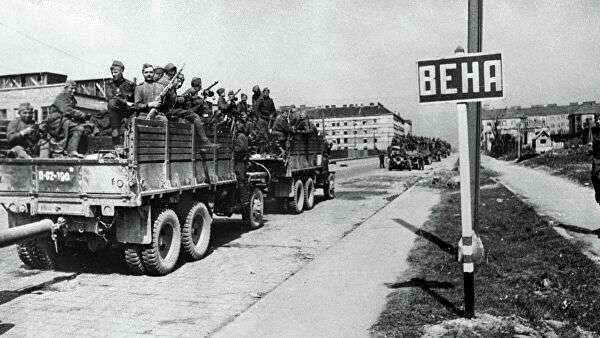 Советские войска вступают в Вену Что Красная армия делала с пленными немцами в Берлине? «Никто не ожидал»
