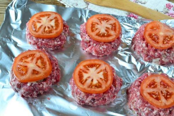 Мясные гнёзда со сливочными грибами Мясные гнёзда со сливочными грибами