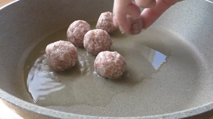Кабачковая лапша с мясными шариками / Простые рецепты Другая кухня, Вкусно, Рецепт, Приготовление, Видео рецепт, Видео, Длиннопост, Кабачок, Лапша, Кулинария