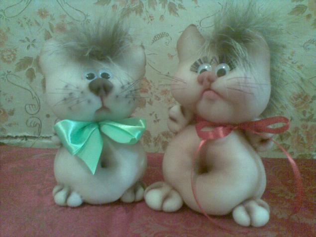 Коты из капрона своими руками 33