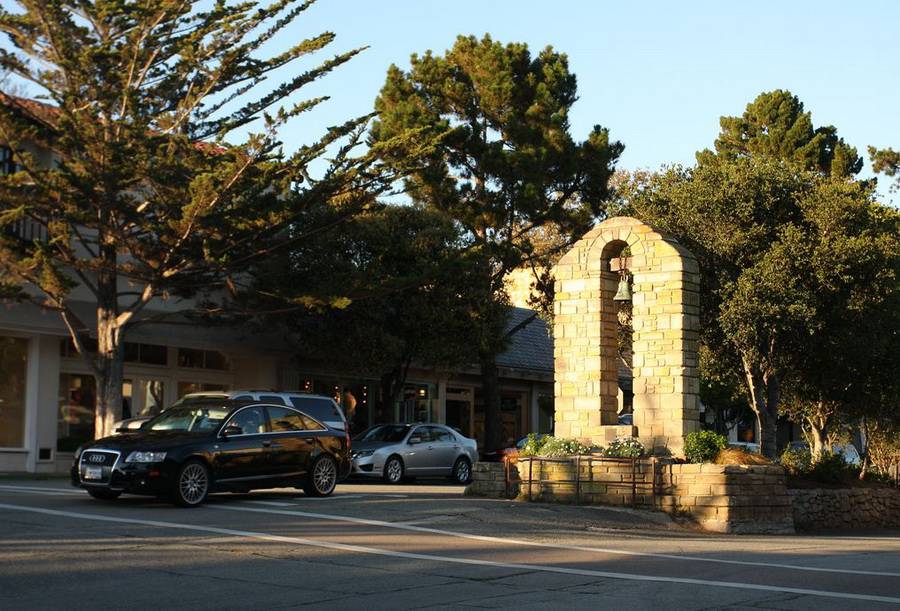 CARMEL-BY-THE-SEA, ���������� -������ �� ������� ���� ��� ���������