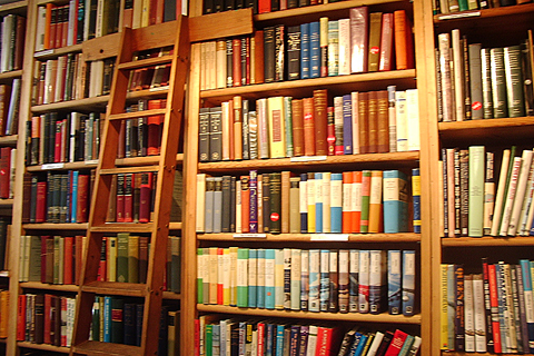 Рай для ВИПов и барак для большинства Рай для ВИПов и барак для большинства