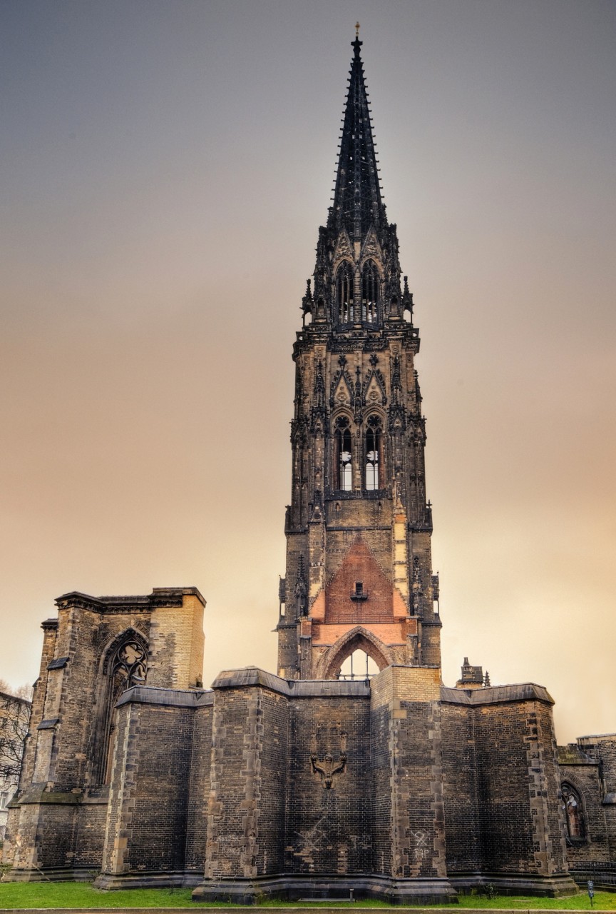 Высота собора Святого Николая в Гамбурге составляет 147,3 метра.  (Wolfgang Staudt)