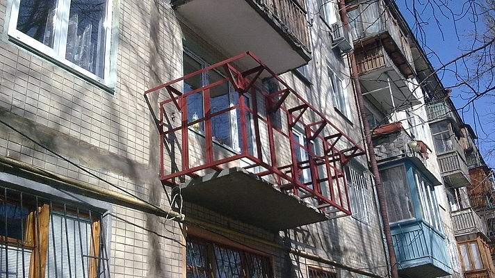 Житель столицы придумал необычный способ утепления Житель столицы придумал необычный способ утепления