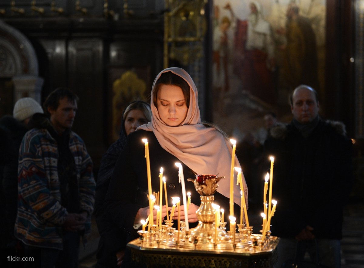 В России православные верующие встречают Прощеное воскресенье