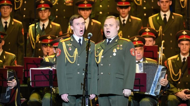 Ансамбль Александрова в новом составе впервые вышел на сцену Ансамбль Александрова в новом составе впервые вышел на сцену