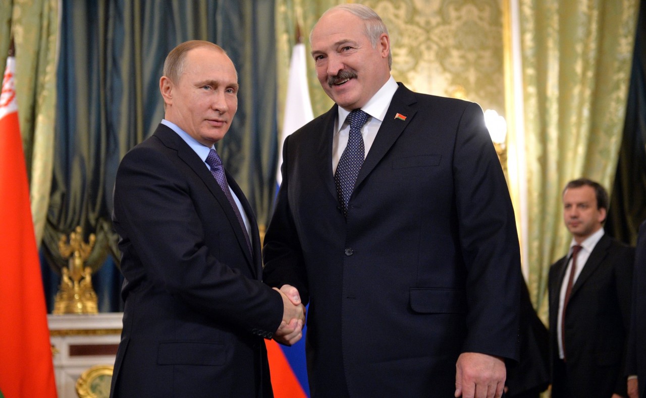 Путин продолжает "мягкий захват" Белоруссии... Чем плохо-то, брат-белорус? Путин продолжает "мягкий захват" Белоруссии... Чем плохо-то, брат-белорус?
