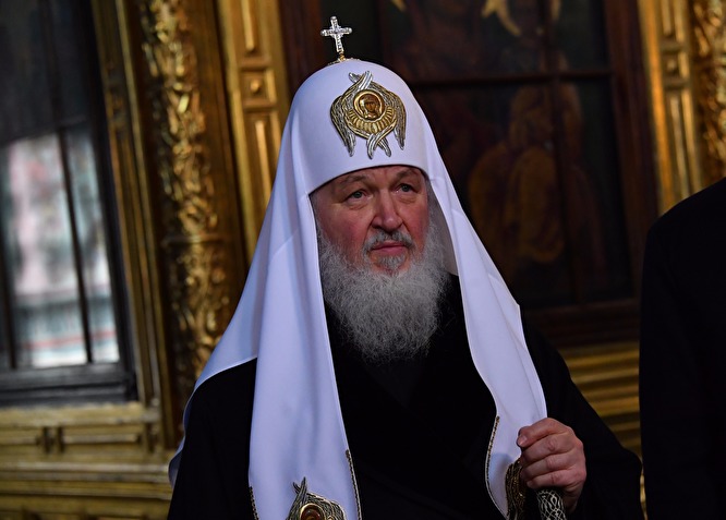 "У нас все время перегибы. Именно поэтому последовательно выступаю критиком патриарха Кирилла".