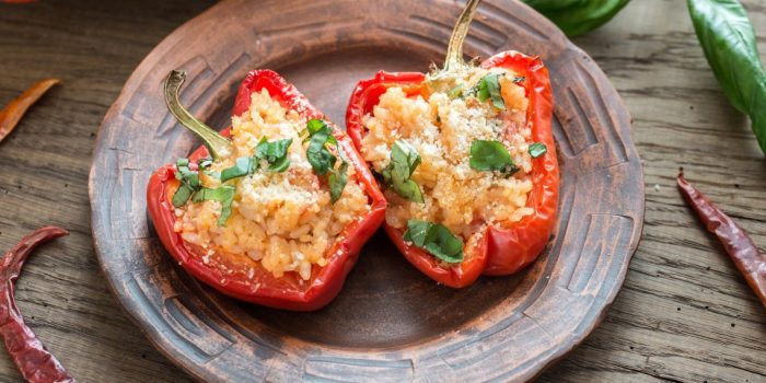 Перец со шпинатом и сыром. \ Фото: google.com. Перец со шпинатом и сыром. \ Фото: google.com.